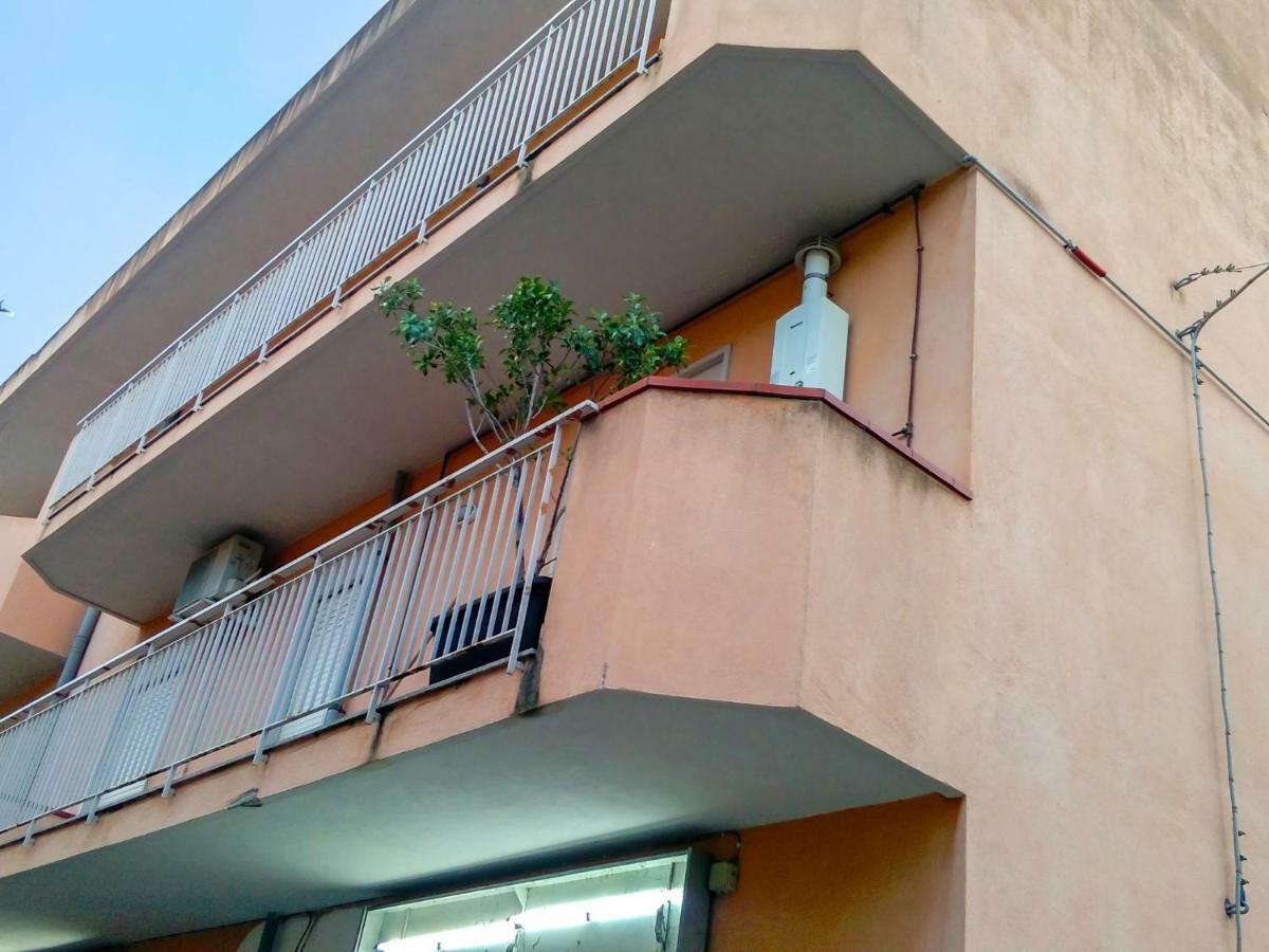 Locazione Turistica Nostromo'S Apartment Falcone Exterior photo